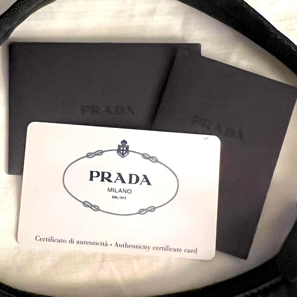 Vintage PRADA Re-Edition 2000 Mini-bag w/Authentication Cards/Duster - Picture 10 of 15